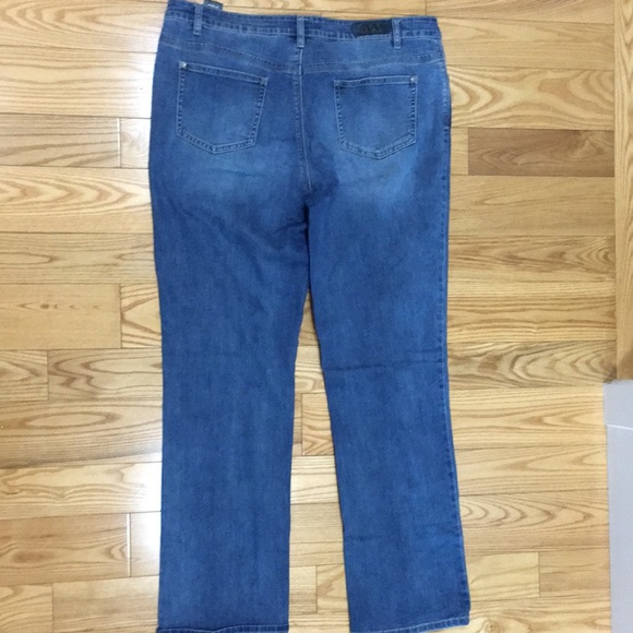 Buffalo Mid-Rise Straight Leg Jeans - Picture 4 of 6